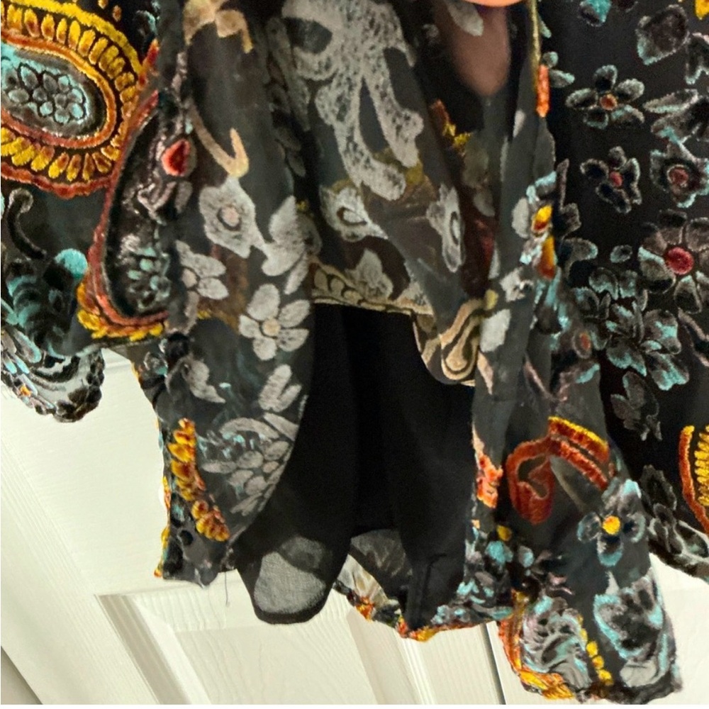 Open back Velvet paisley romper - Picture 9 of 10